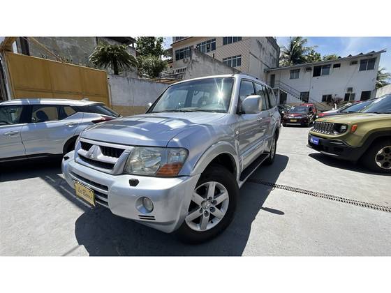 MITSUBISHI PAJERO FULL 3.2 HPE 4X4 16V DIESEL 4P AUTOMÁTICO